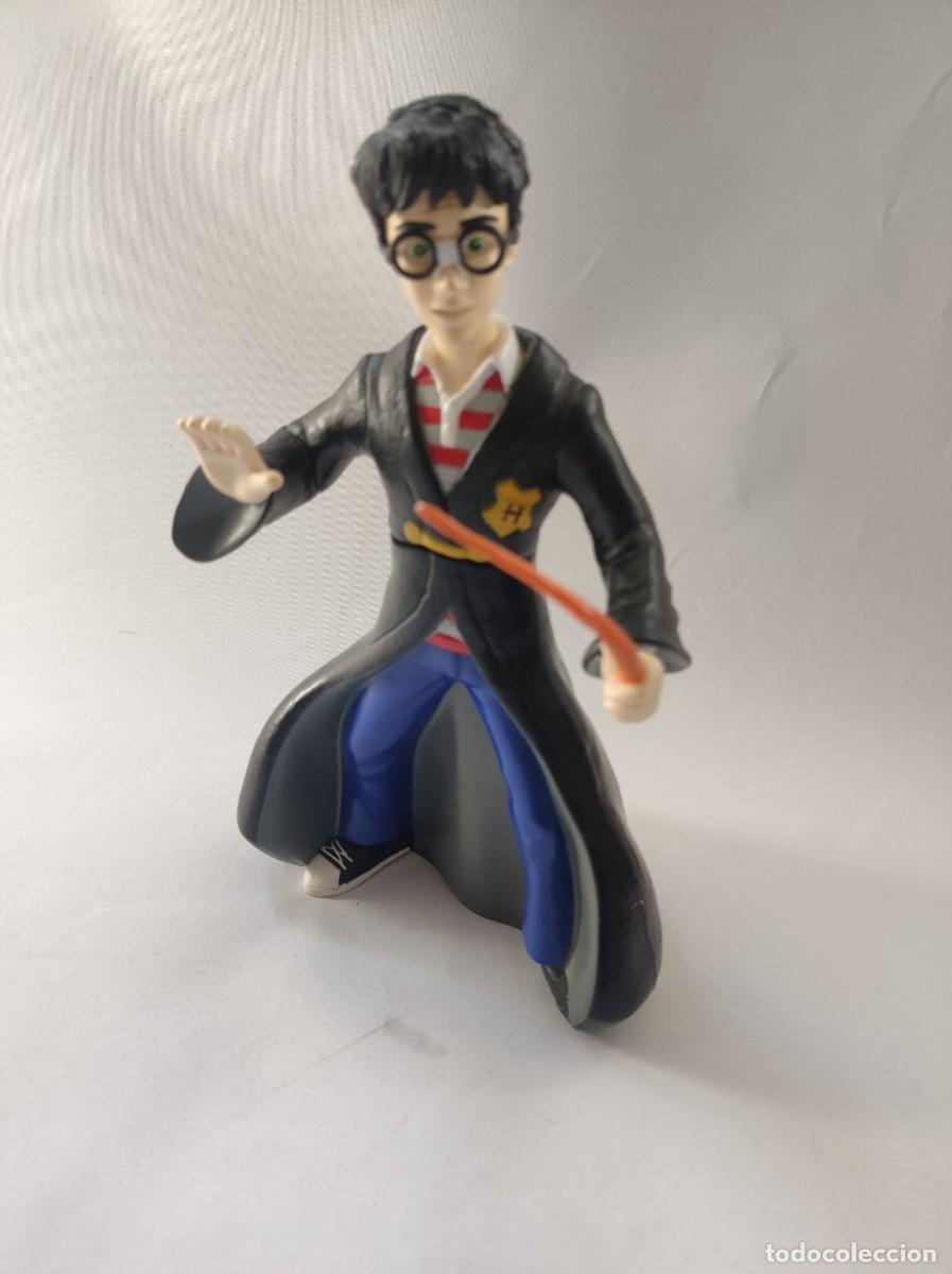 Figuras de goma y PVC: Figura Harry Potter de plastico, es una botella