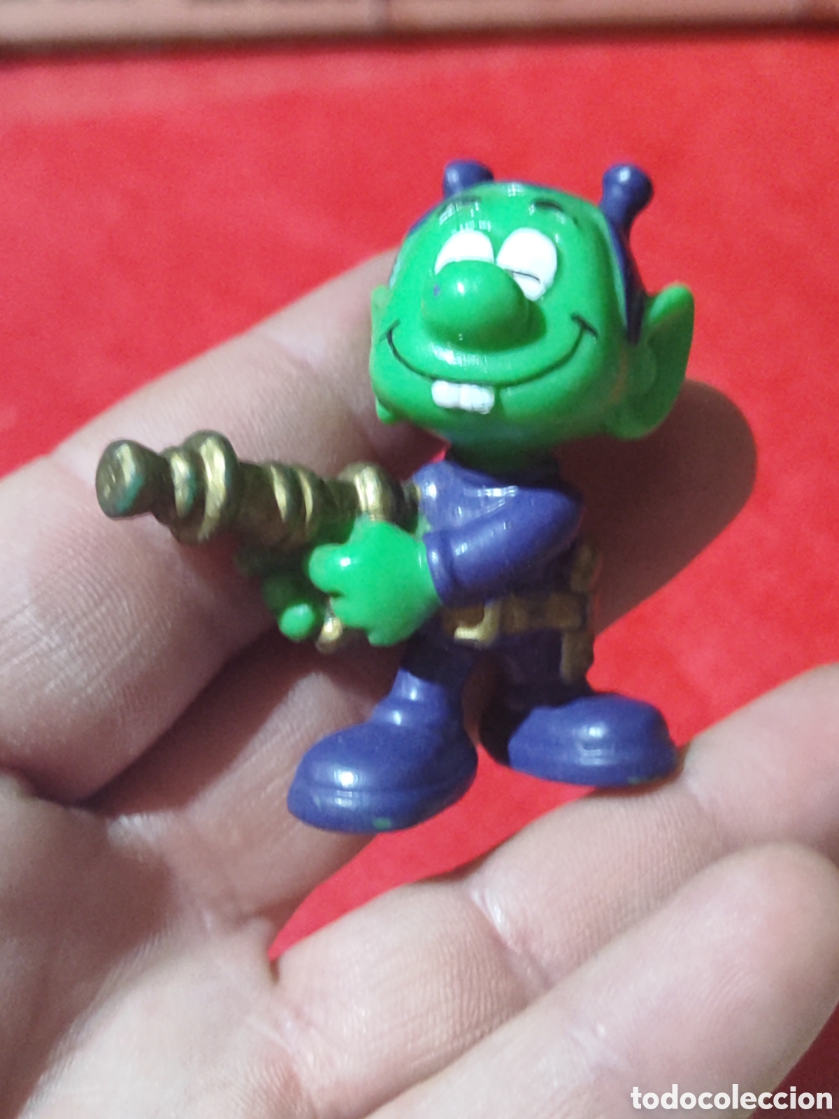 Gummi- und PVC-Figuren: Pitufo extraterrestre astronik