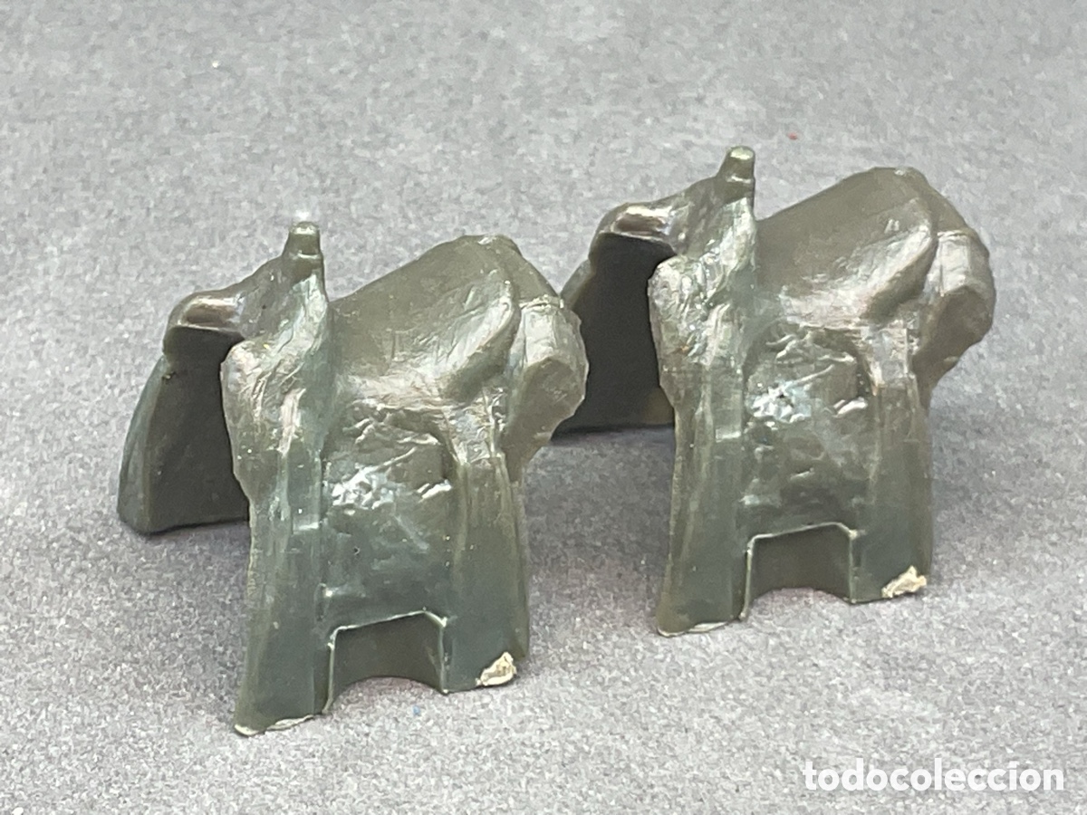 Figuras de goma y PVC: ANTIGUA FIGURA DEL OESTE EN PLASTICO. SILLAS DE MONTAR PARA CABALLOS SOTORRES