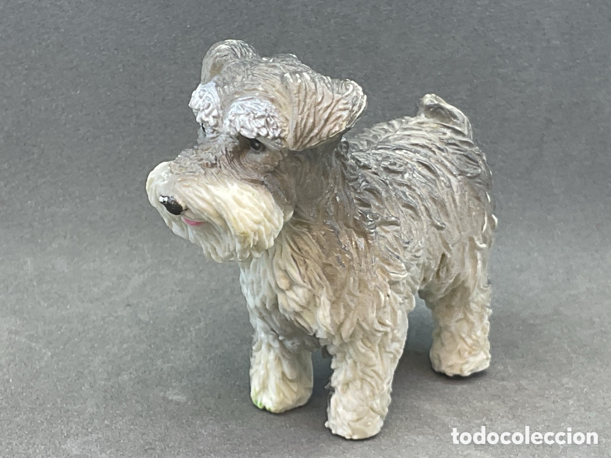 Figuras de goma y PVC: FIGURA EN GOMA / PVC DE PERRO SCHNAUZER. SIN MARCA