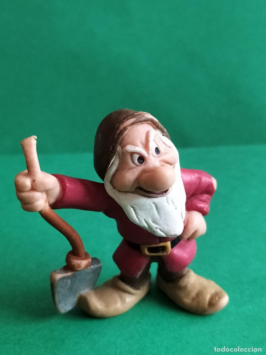 Figuras de Borracha e PVC: (FIGURA PVC) ENANITO GRU&Ntilde;ON CON PALA DE BLANCANIEVES DISNEY BULLY