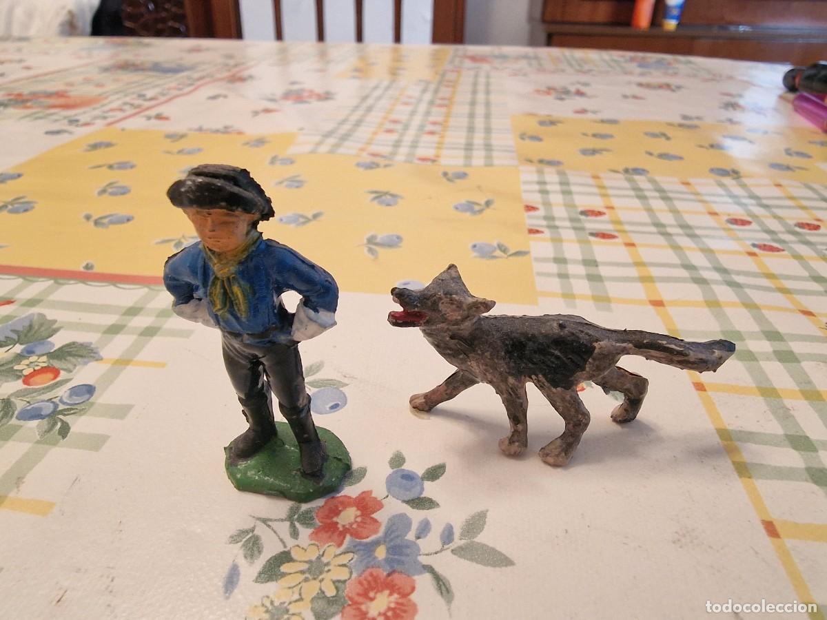 Figuras de goma y PVC: Lote 2807. Fugura del Cabo Rusty y Rin tim tin, de Jecsan