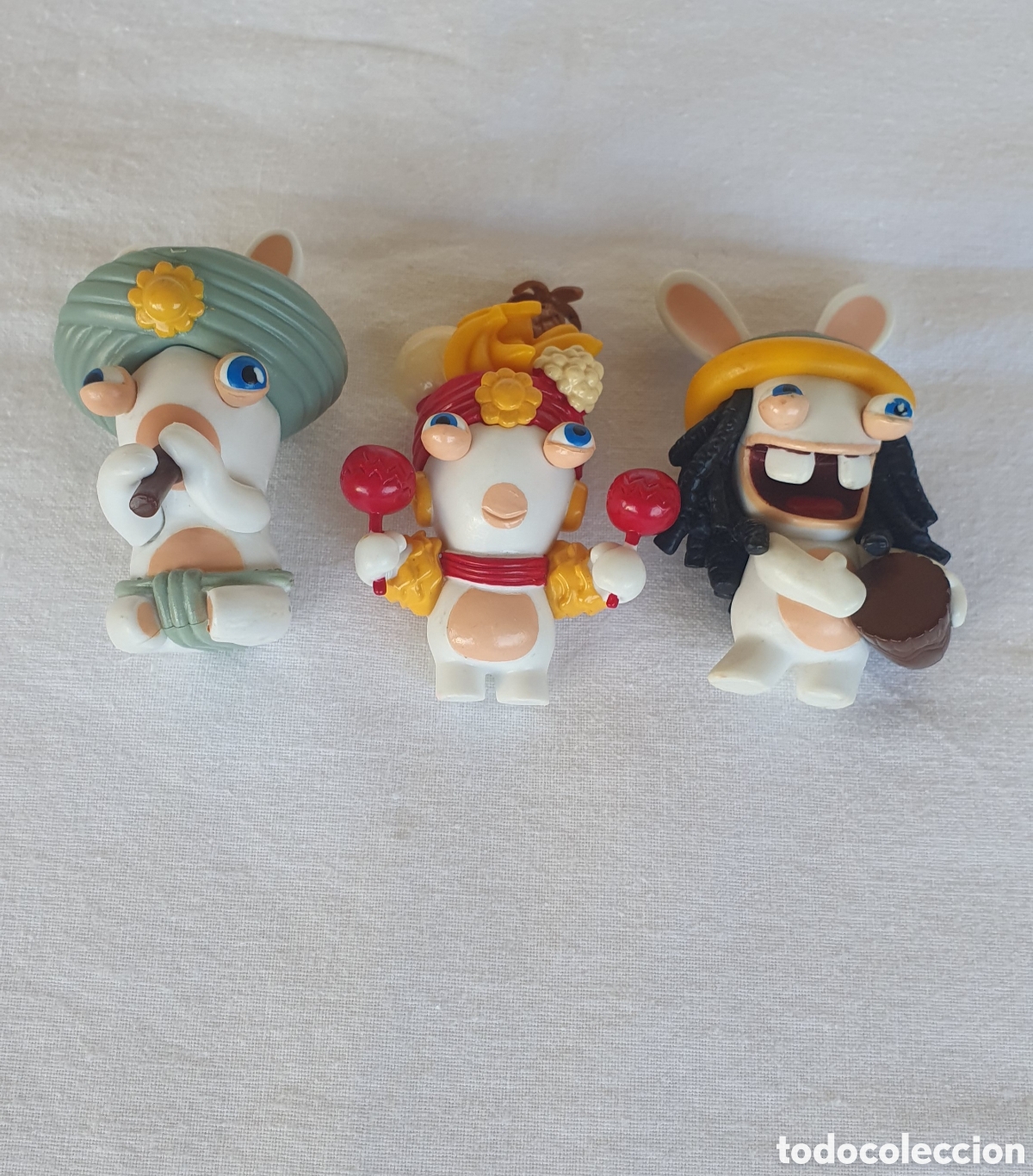 Figuras de goma y PVC: Lote Colecci&oacute;n Raving Rabbids Invaden el Mundo/Ubisoft 2009