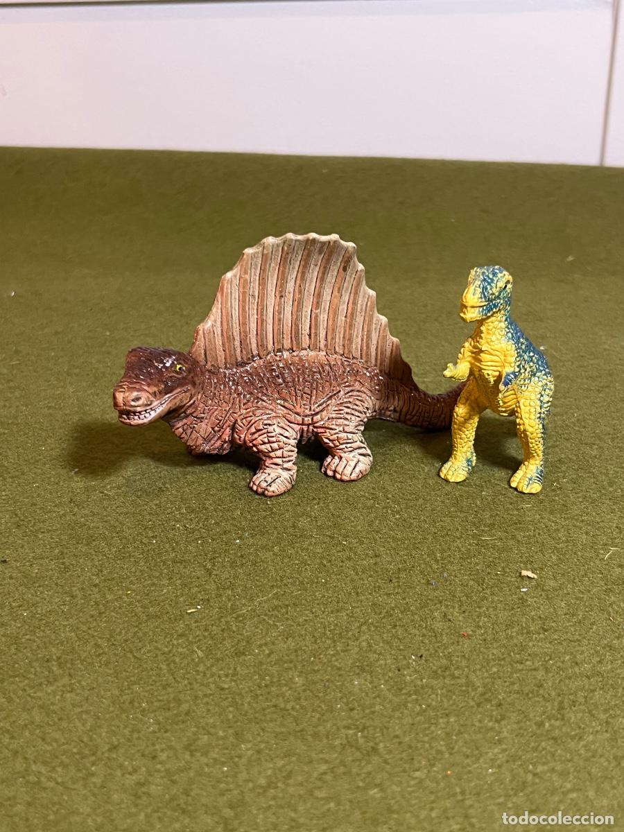 Rubber and PVC Figures: Lote Dinosaurios Vintage UKRD 1993 Tyrannosaurus y Dimetrodon Made in China Figuras Prehist&oacute;ricas