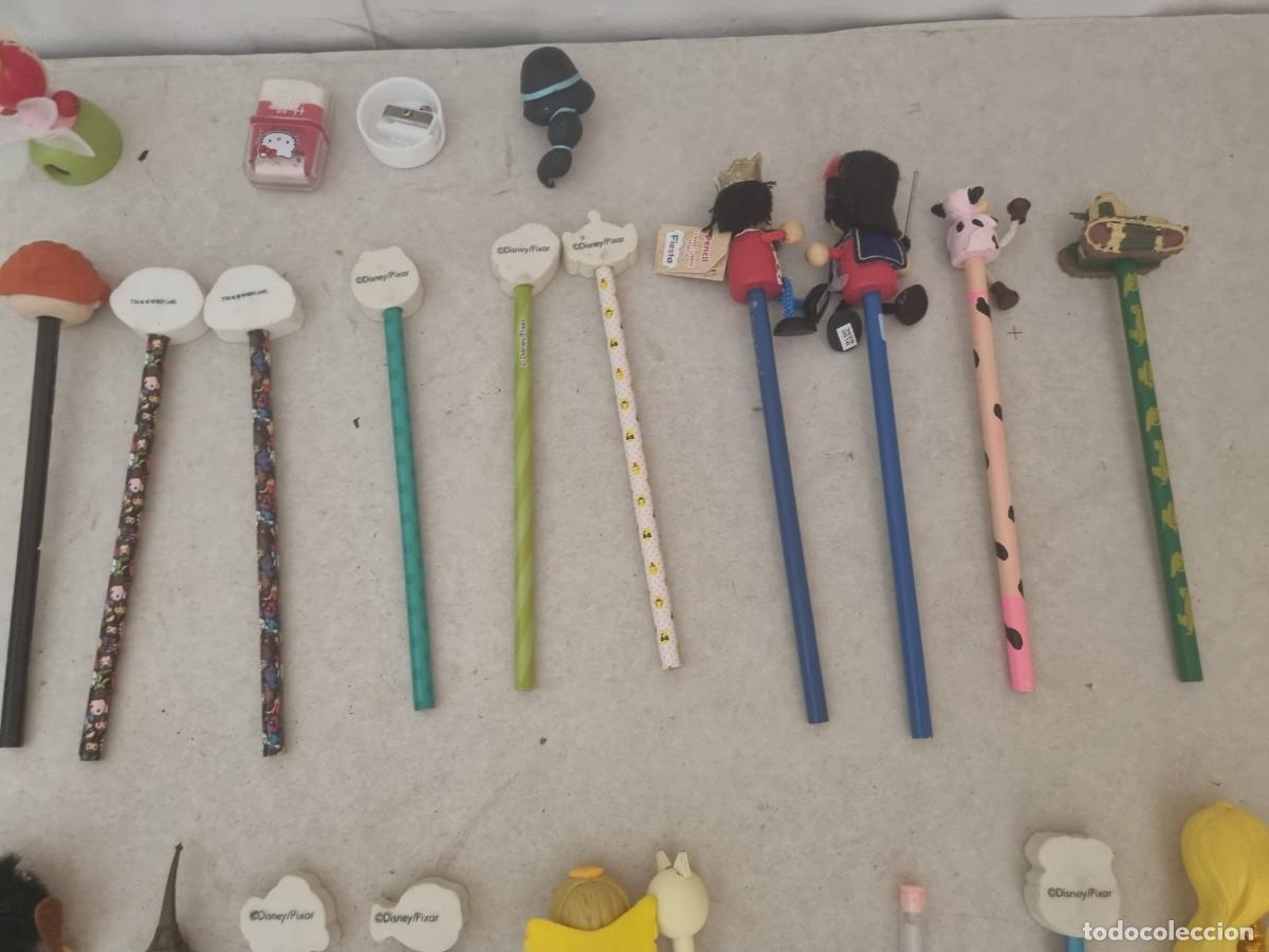 Figuras de goma y PVC: Lote de lapices con capucha variados - Foto 14