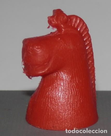 Figuras de goma y PVC: ANTIGUA FIGURA DE PL&Aacute;STICO DEL AJEDREZ DE LAS CHICLES DUNKIN A&Ntilde;OS 70
