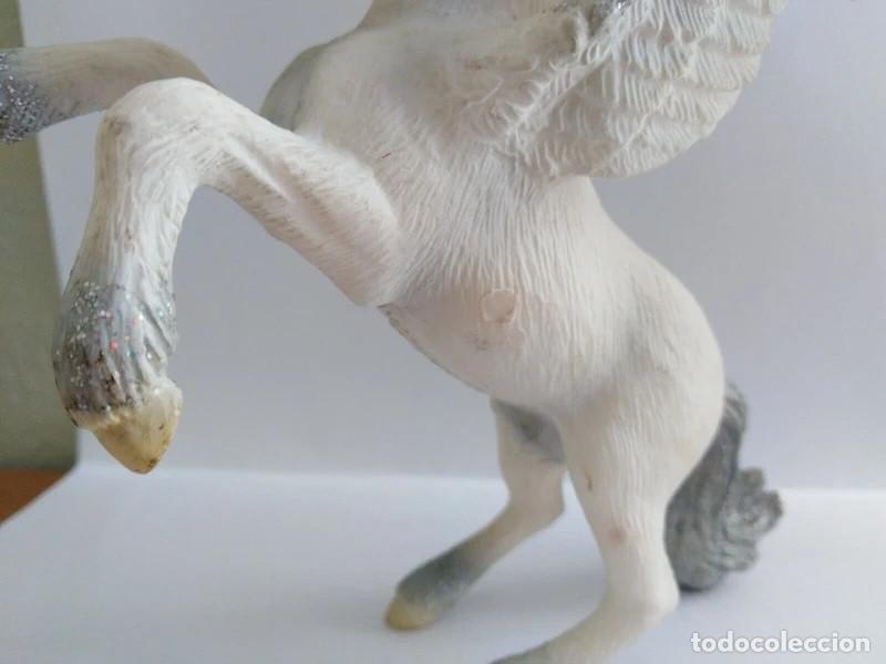 Figuras de goma y PVC: Schleich Pegaso a&ntilde;o 2004 - Foto 2
