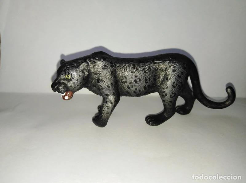 Figuras de goma y PVC: Schleich Bayala pantera Noctis 70428 - Foto 3