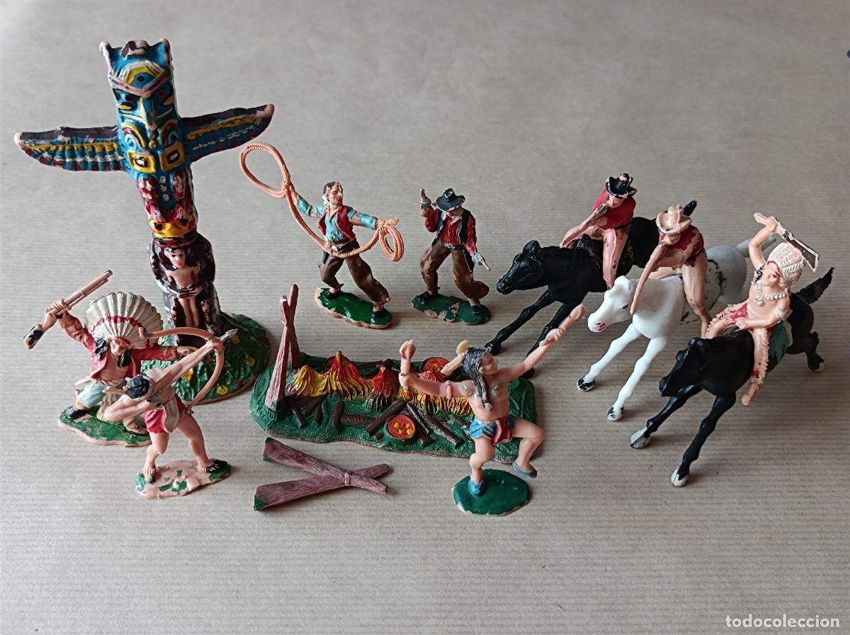 Figuras de goma y PVC: FIGURAS DE PL&Aacute;STICO INDIOS Y VAQUEROS CON T&Oacute;TEM FABRICANTE REAMSA