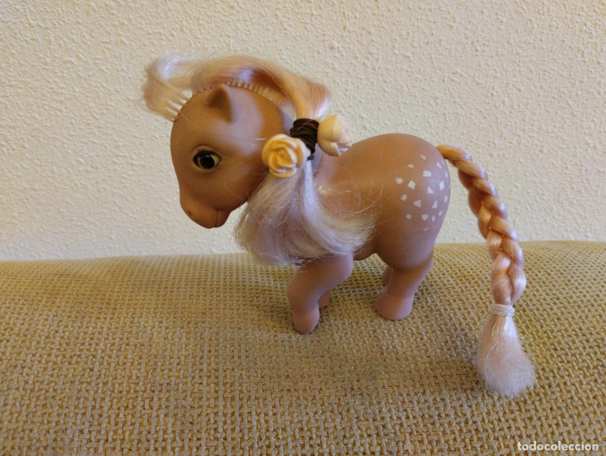 Rubber and PVC Figures: Peque&ntilde;o Pony ojos durmientes