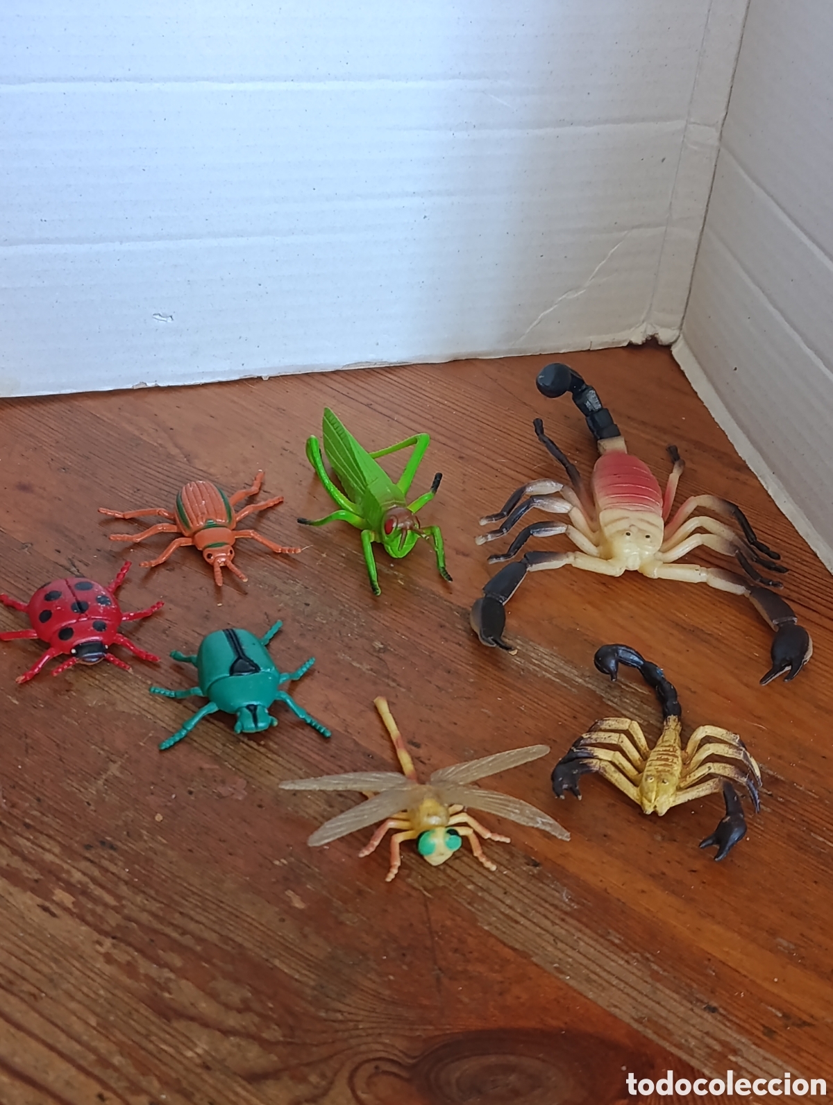 Figuras de goma y PVC: 7-FIGURAS DE INSECTOS DE GOMA VARIADOS.