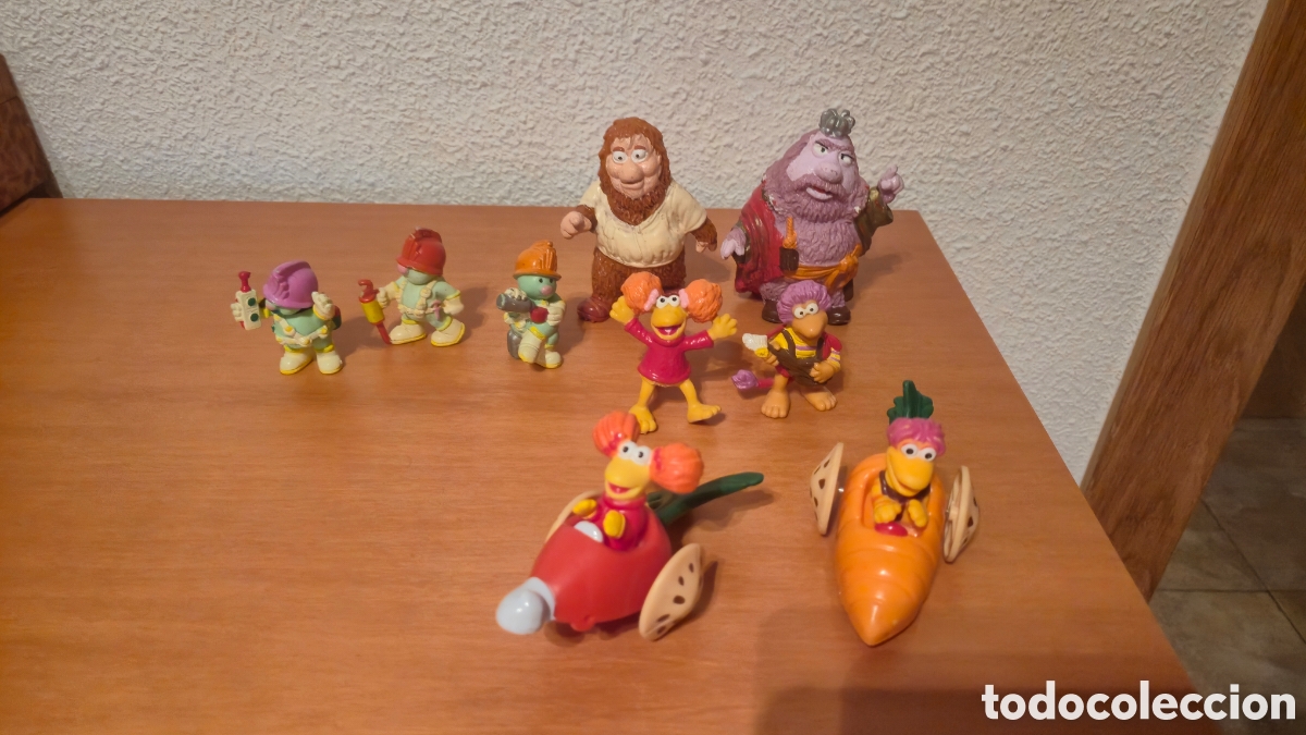 Figuras de goma y PVC: Lote de 7 figuras y 2 coches de Fraggels Rock a&ntilde;os 80. Original