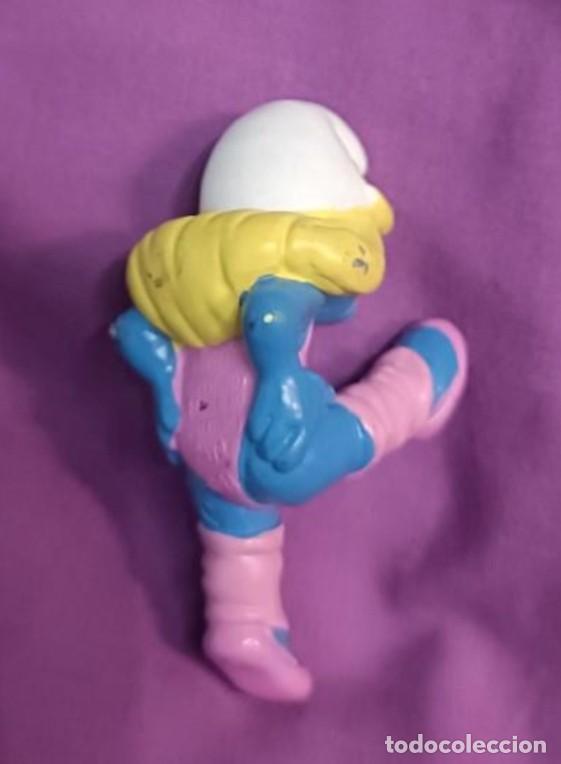 Figuras de goma y PVC: Pitufina gimnasta schleich - Foto 2