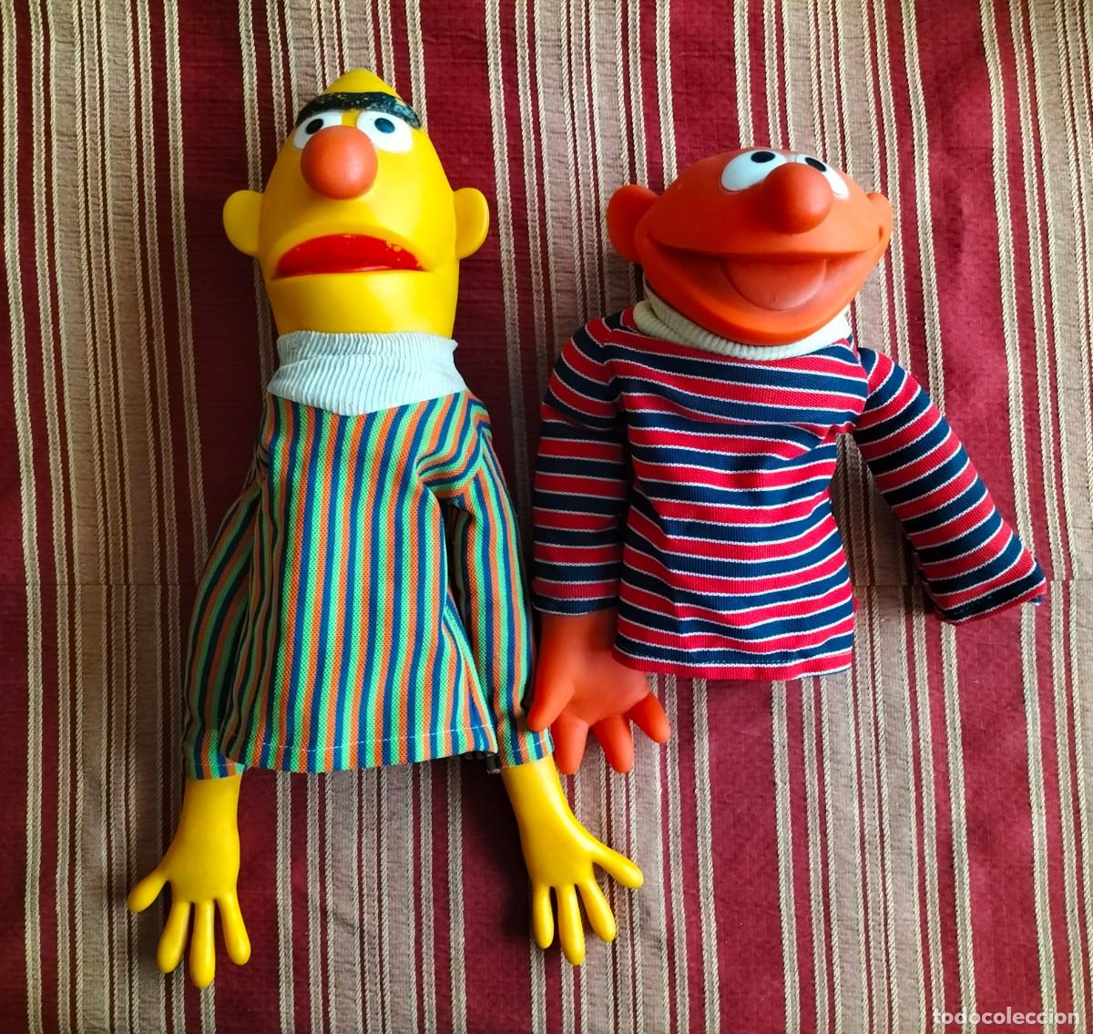 Rubber and PVC Figures: (BARRIO S&Eacute;SAMO)(1976) MARIONETAS EPI Y BLAS VICMA SPAIN MUPPET INC.