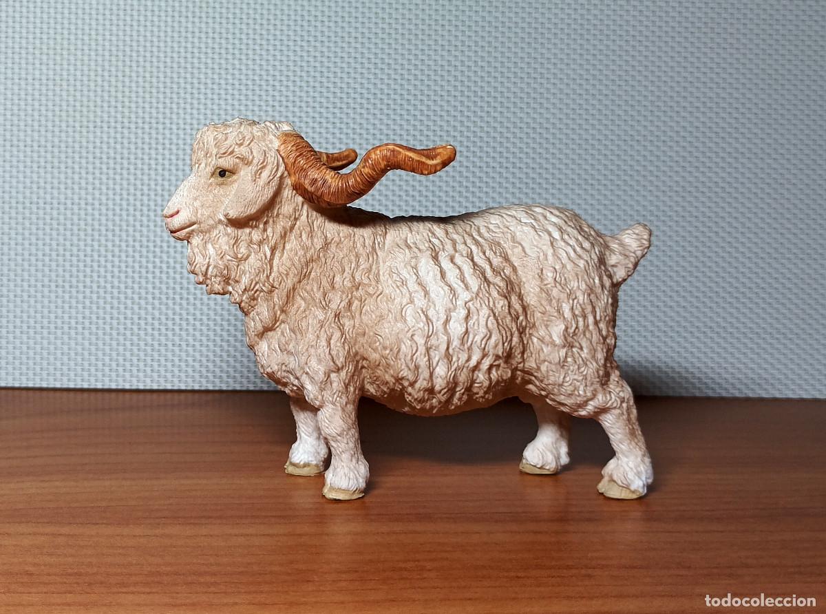 Figuras de goma y PVC: Figura Schleich - Cabra de Angora - Ref. 13970 - A&ntilde;o 2024