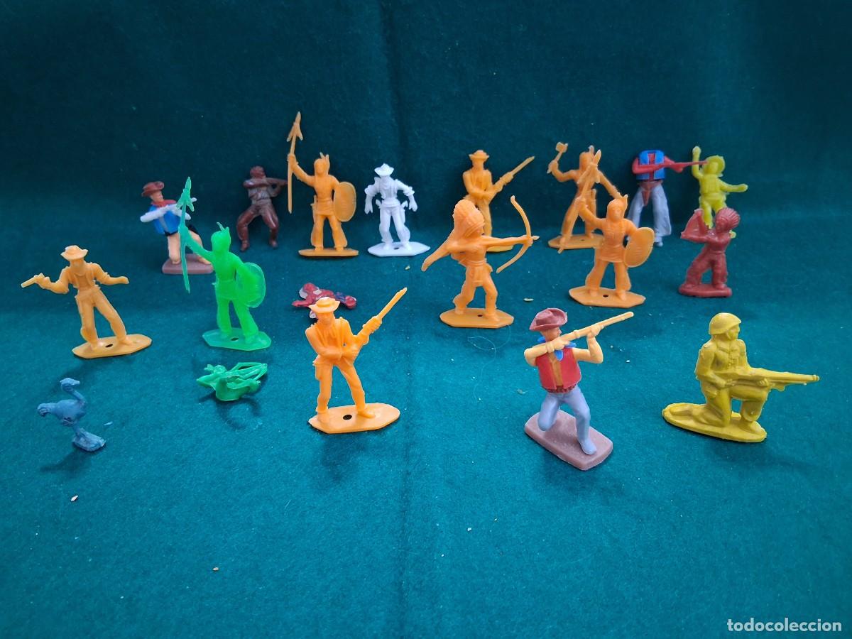 Figuras de goma y PVC: FIGURAS LIQUIDACION PRECIO SALIDA 0,10