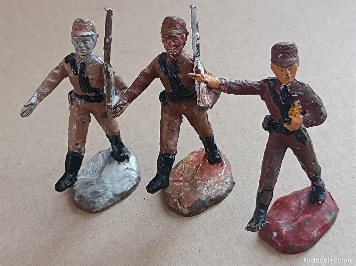Figuras de goma y PVC: FIGURAS DE PL&Aacute;STICO FABRICANTE ATLANTIC 1:32 - CAMISAS PARDAS III REICH