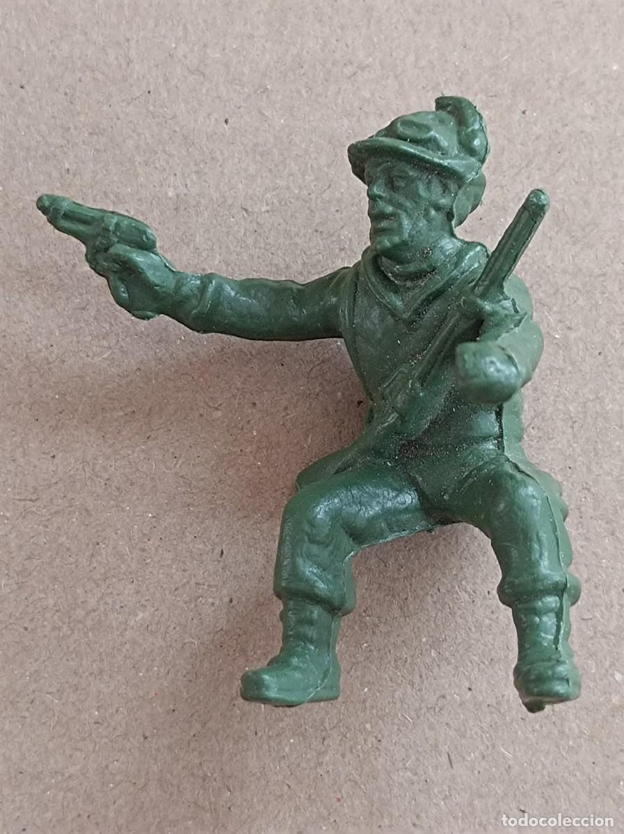 Figuras de goma y PVC: FIGURA DE PL&Aacute;STICO FABRICANTE ATLANTIC 1:32 - ITALIA TROPAS DE MONTA&Ntilde;A ALPINA