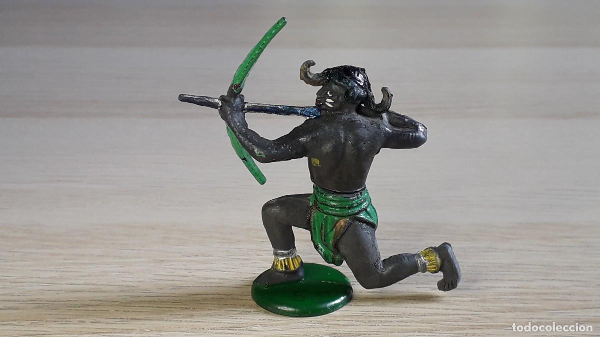 Figuras de goma y PVC: Guerrero negro Safari &Aacute;frica, fabricado en goma, Gama Spain tipo Pech, original a&ntilde;os 50.