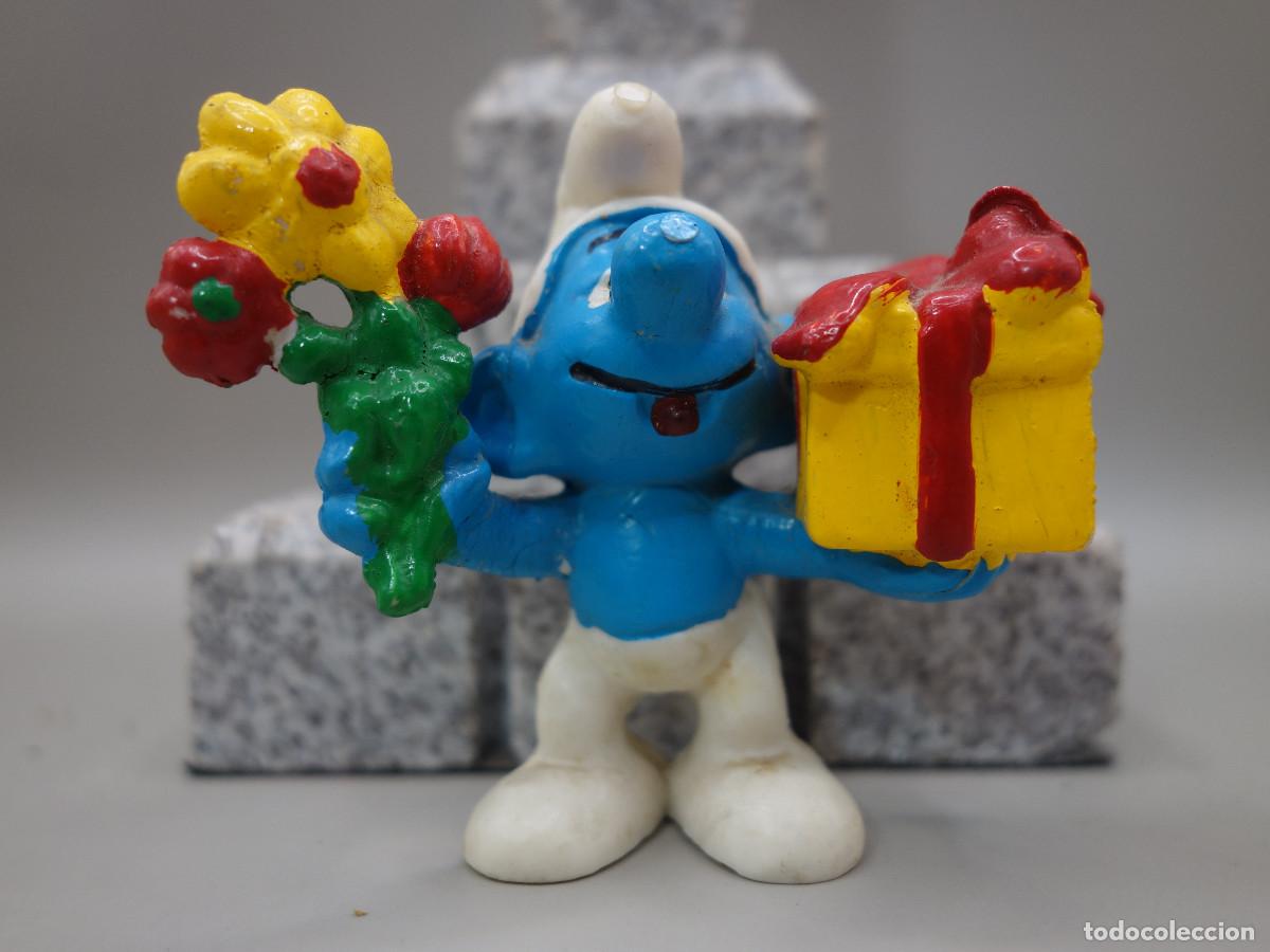 Gummi- und PVC-Figuren: FIGURA LOS PITUFOS PITUFO ENAMORADO