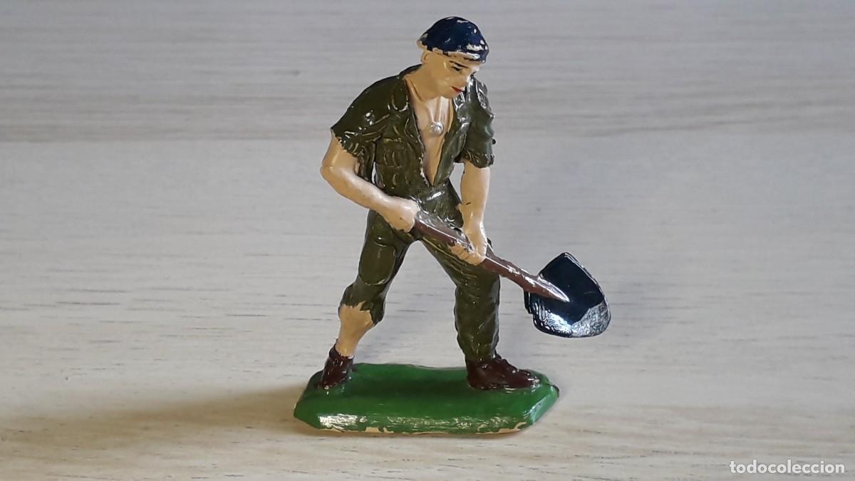 Rubber and PVC Figures: Prisionero Ingl&eacute;s, Puente sobre el R&iacute;o Kwai, goma, Jecsan Spain, original a&ntilde;os 50-60.