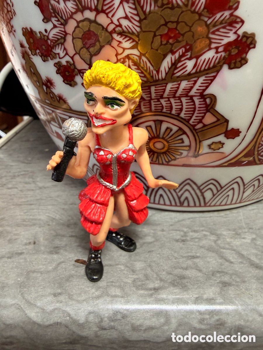 Figuras de goma y PVC: Madonna figura de pvc