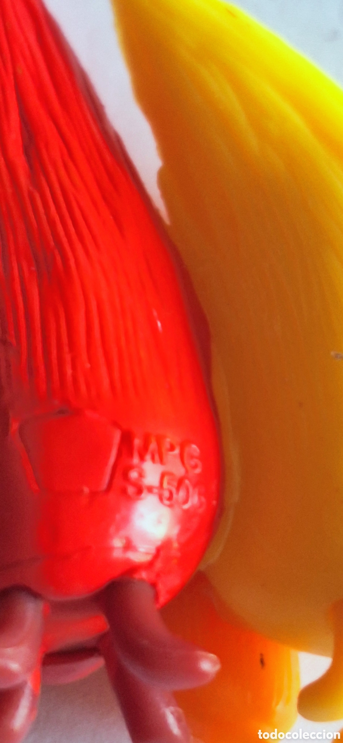 Figuras de goma Kinder: Kinder Sorpresa Chicken little Alien - Foto 3