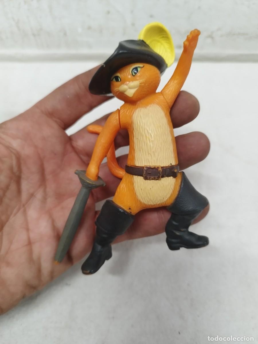 Gummi- und PVC-Figuren: Mu&ntilde;eco, figura de McDonalds. Del gato con botas.