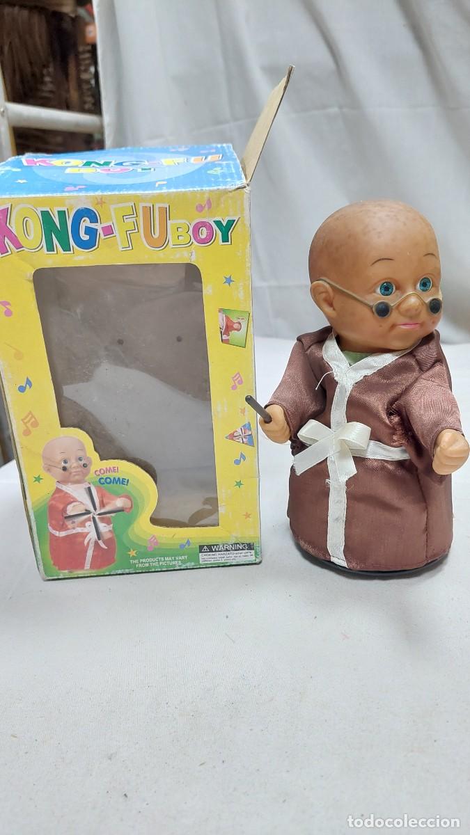 Figuras de goma y PVC: Juguete Kong Fu Boy .