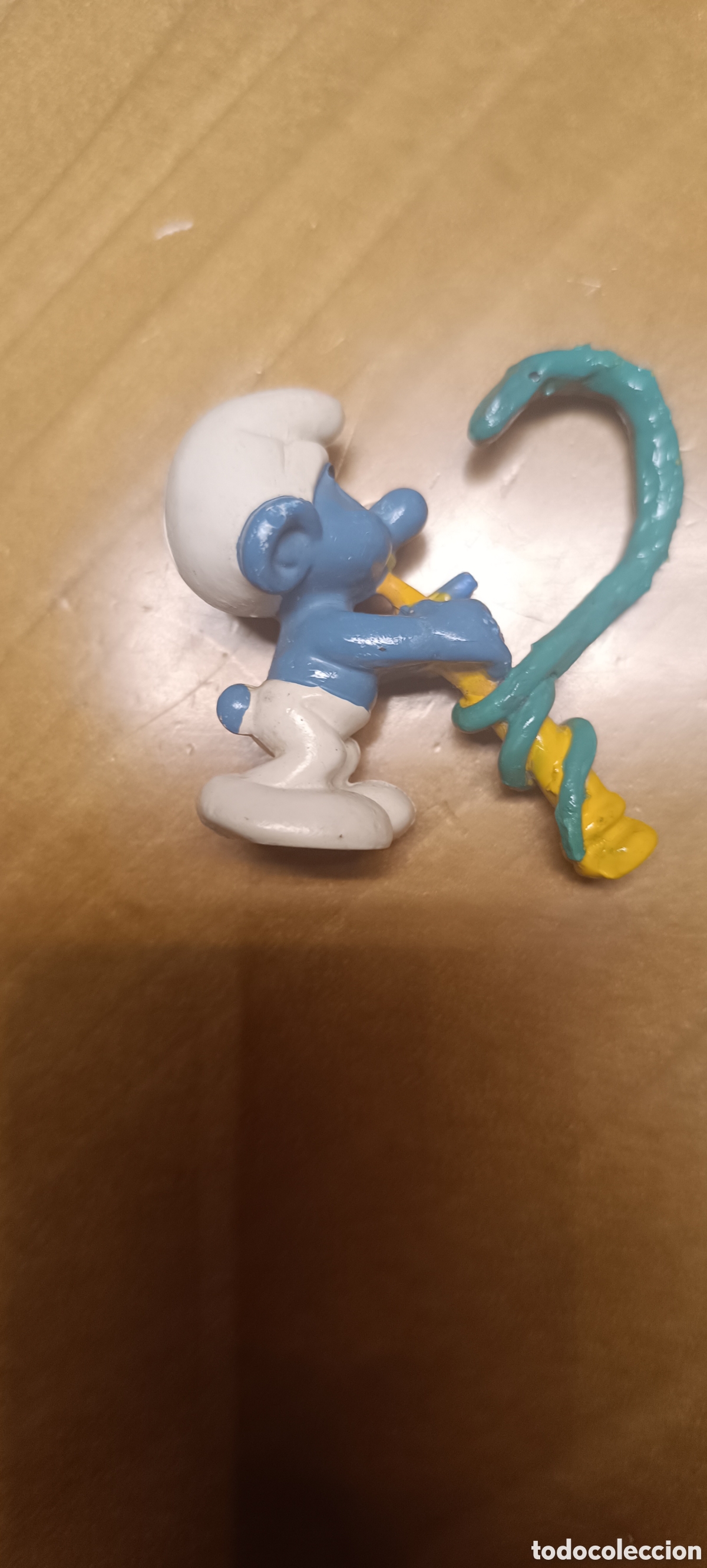Figuras de goma y PVC: Pitufo encantador serpientes