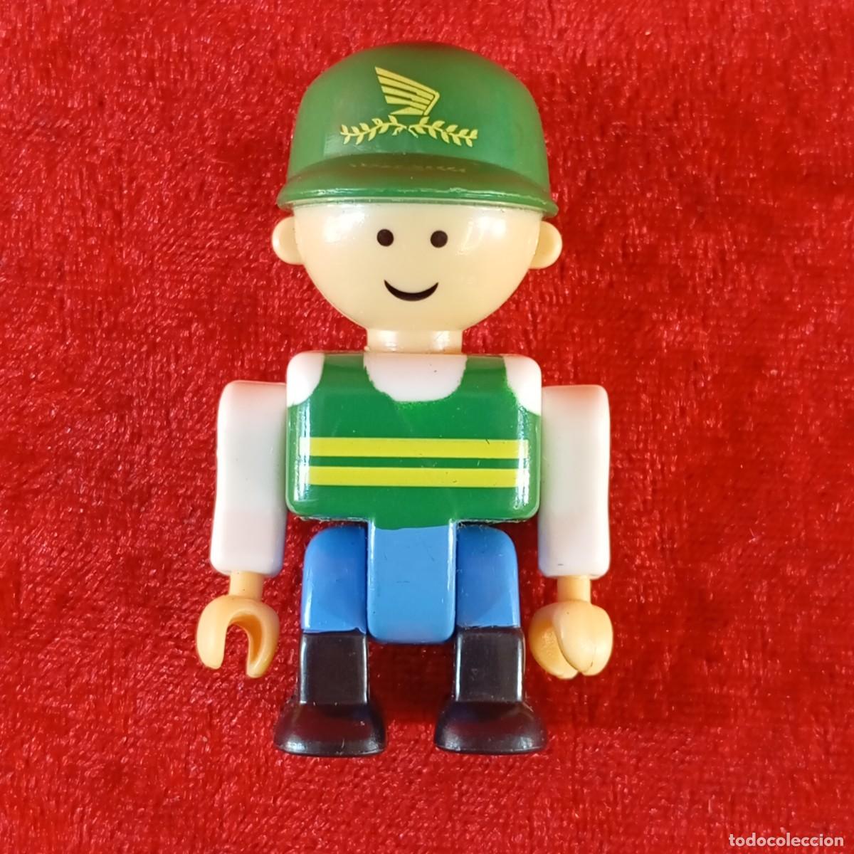 Figuras de goma y PVC: FIGURA DE PVC ARTICULADA - TIPO LEGO - AGENTE FORESTAL - 6 X 3,5 CM / 2083