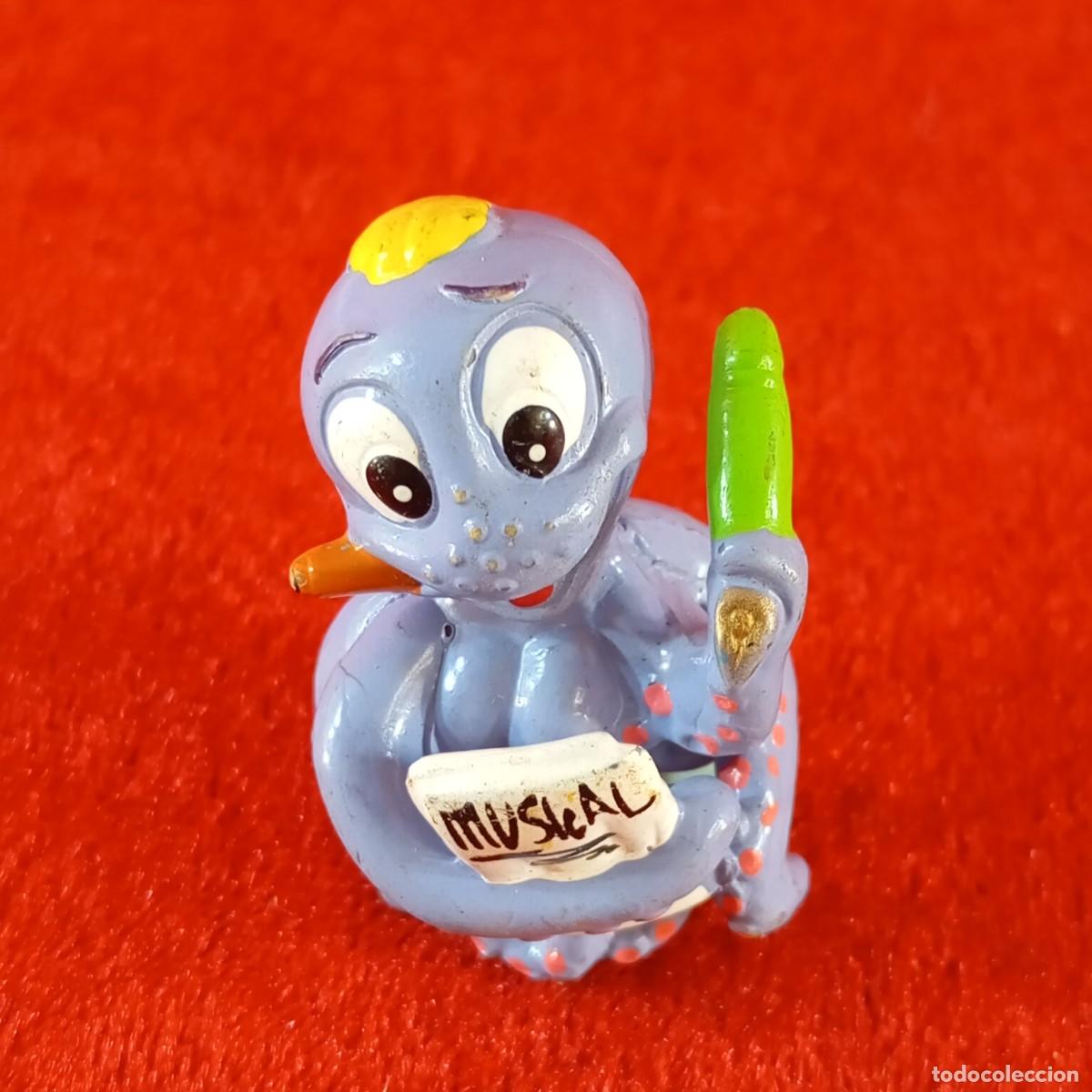 Figuras de goma Kinder: FIGURA DE PVC - PULPO CON LETRETO - AQUALAND - KINDER SORPRESA - 4 X 3 CM / 2111
