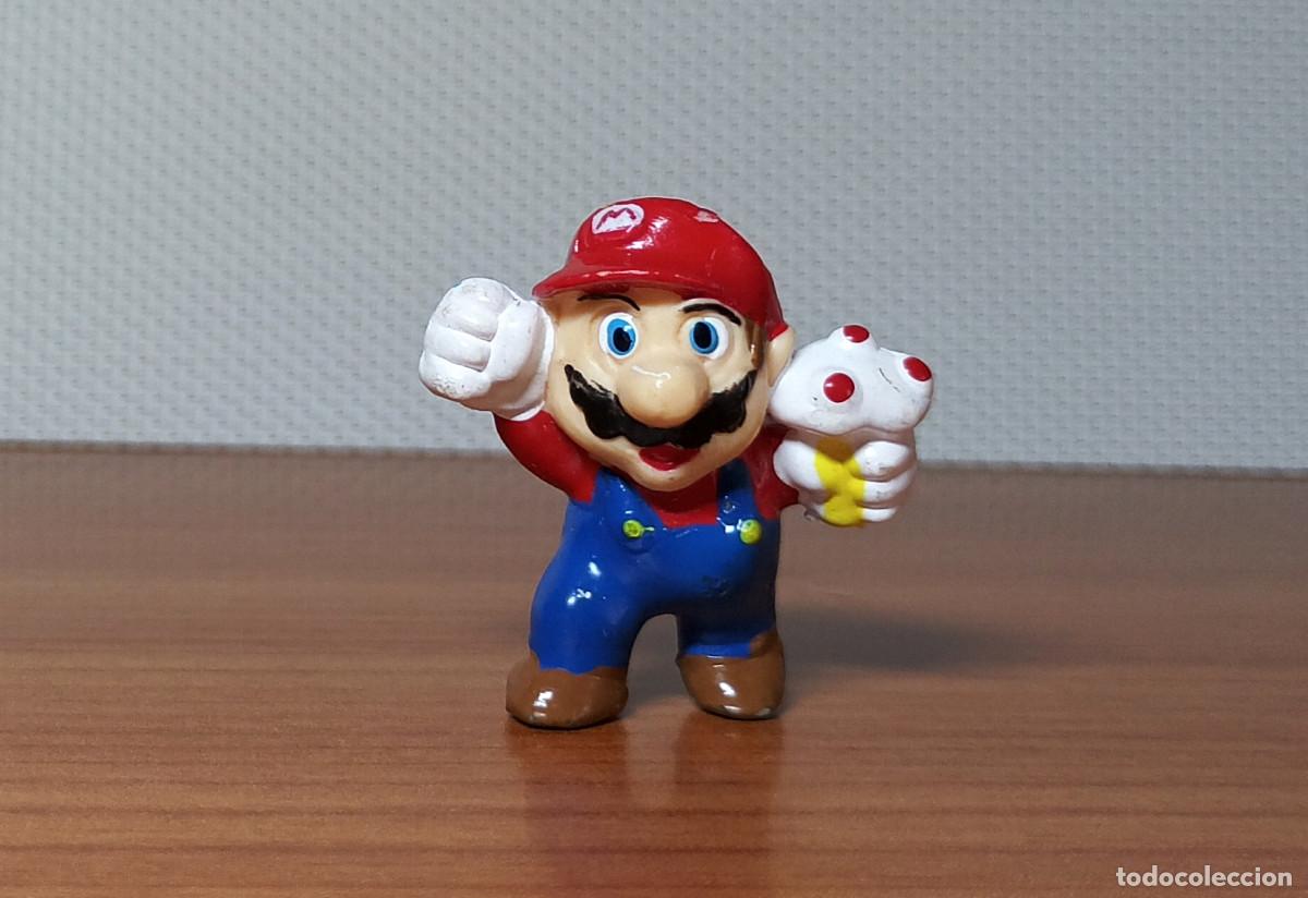 Figuras de goma y PVC: Figura de Mario con champi&ntilde;&oacute;n - Super Mario Bros - Nintendo