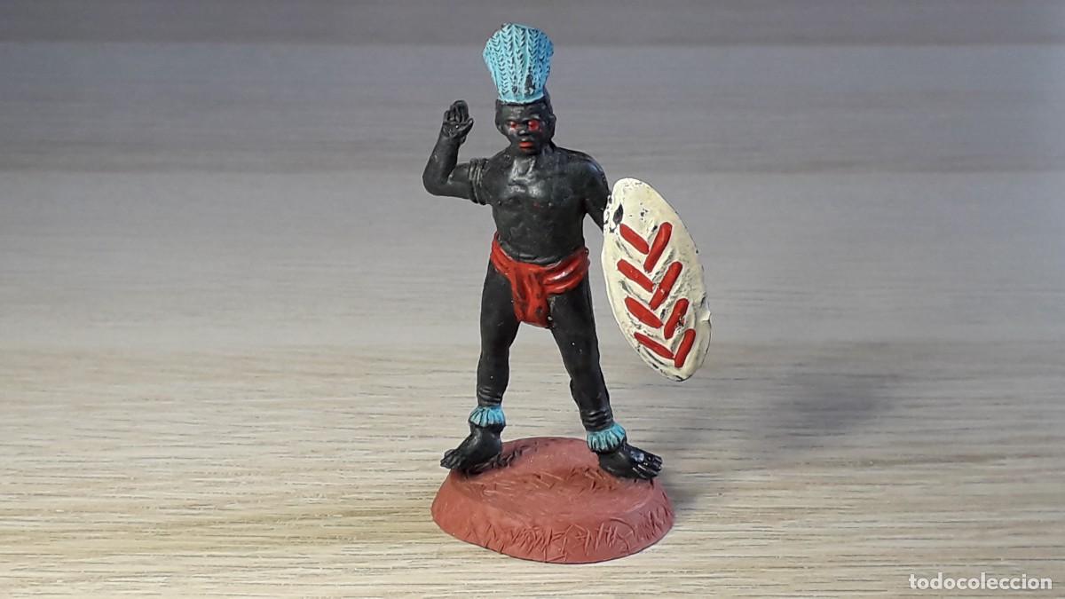 Figuras de goma y PVC: Guerrero Negro &Aacute;frica Salvaje, goma, Alca Capell Barcelona Spain tipo Jecsan, original a&ntilde;os 50.
