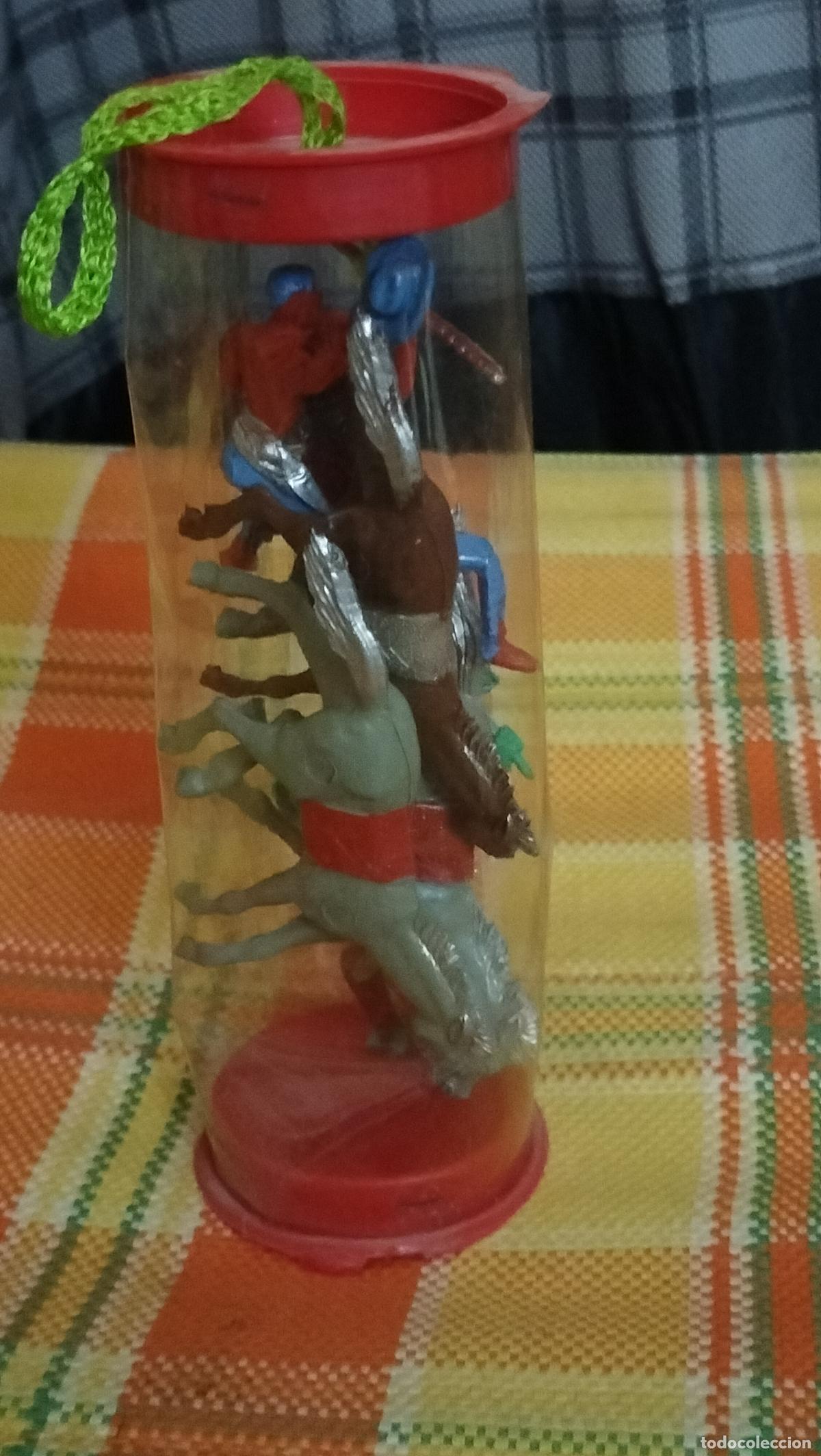 Figuras de goma y PVC: ANTIGUO TUBO DE INDIOS Y VAQUEROS