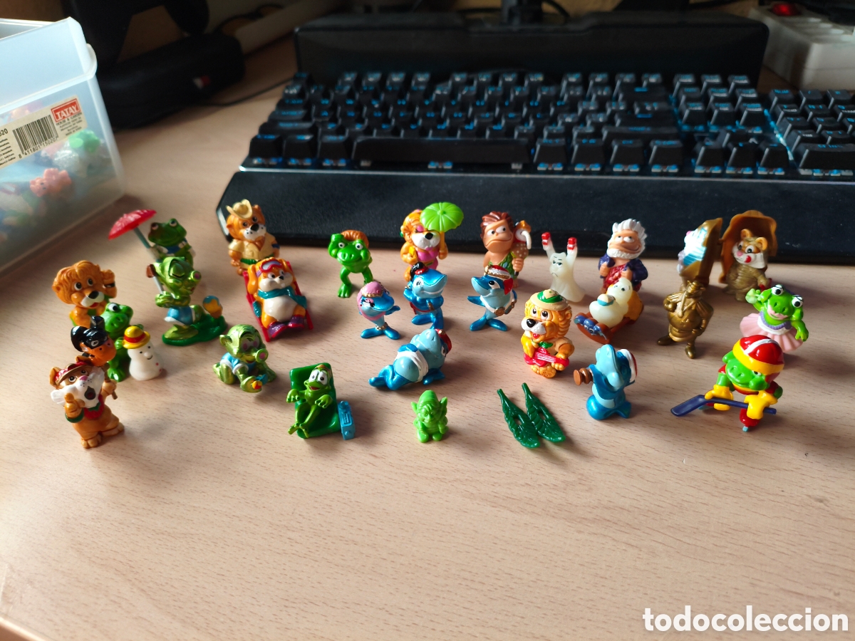 Figuras de goma Kinder: Lote figuras Kinder marciano le&oacute;n tiburon