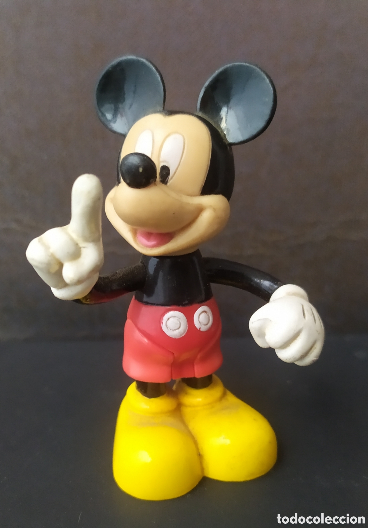 Figuras de goma y PVC: Peque&ntilde;o mu&ntilde;eco articulado de Mickey, mide 7 cm de altura