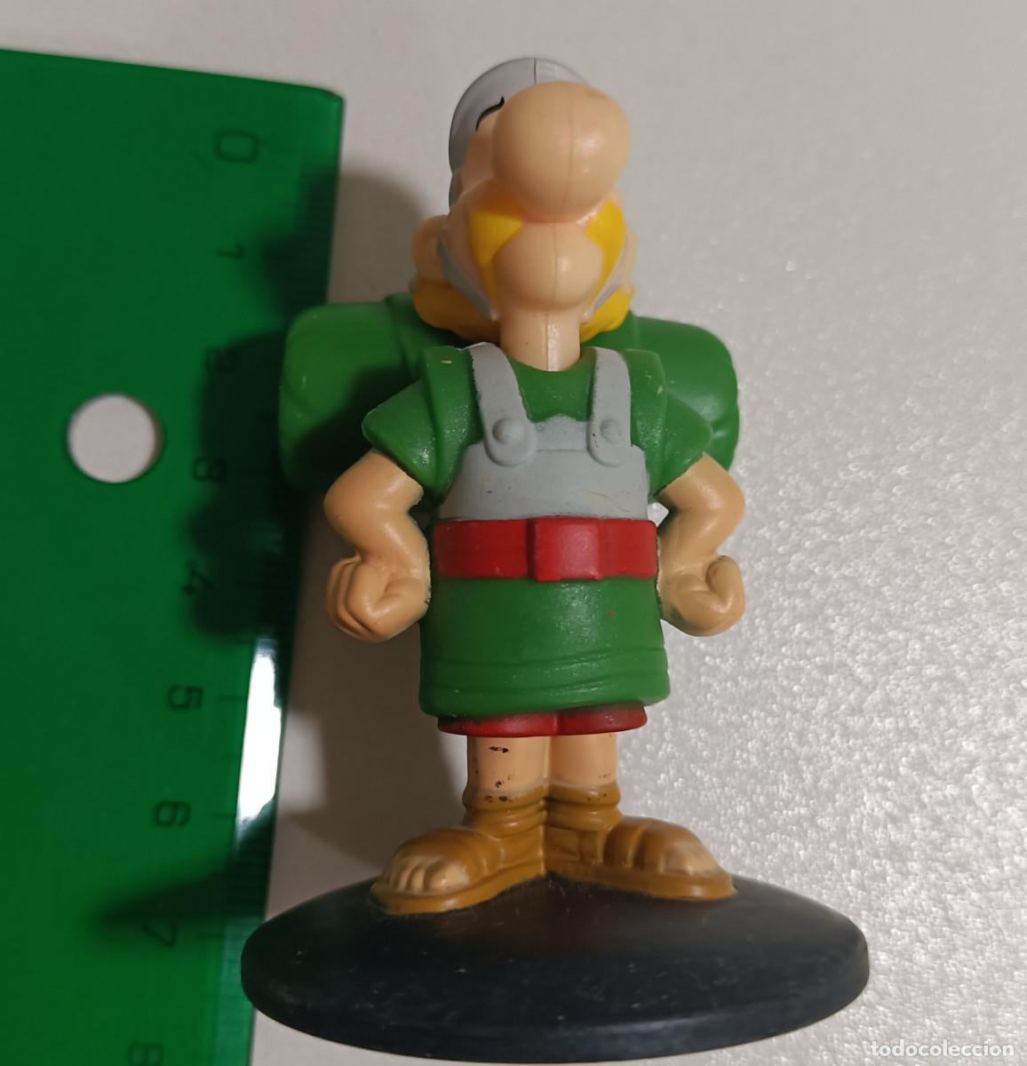 Figuras de goma y PVC: asterix figura personaje comic mu&ntilde;eco pvc goma promocional secundario romano armadura peana