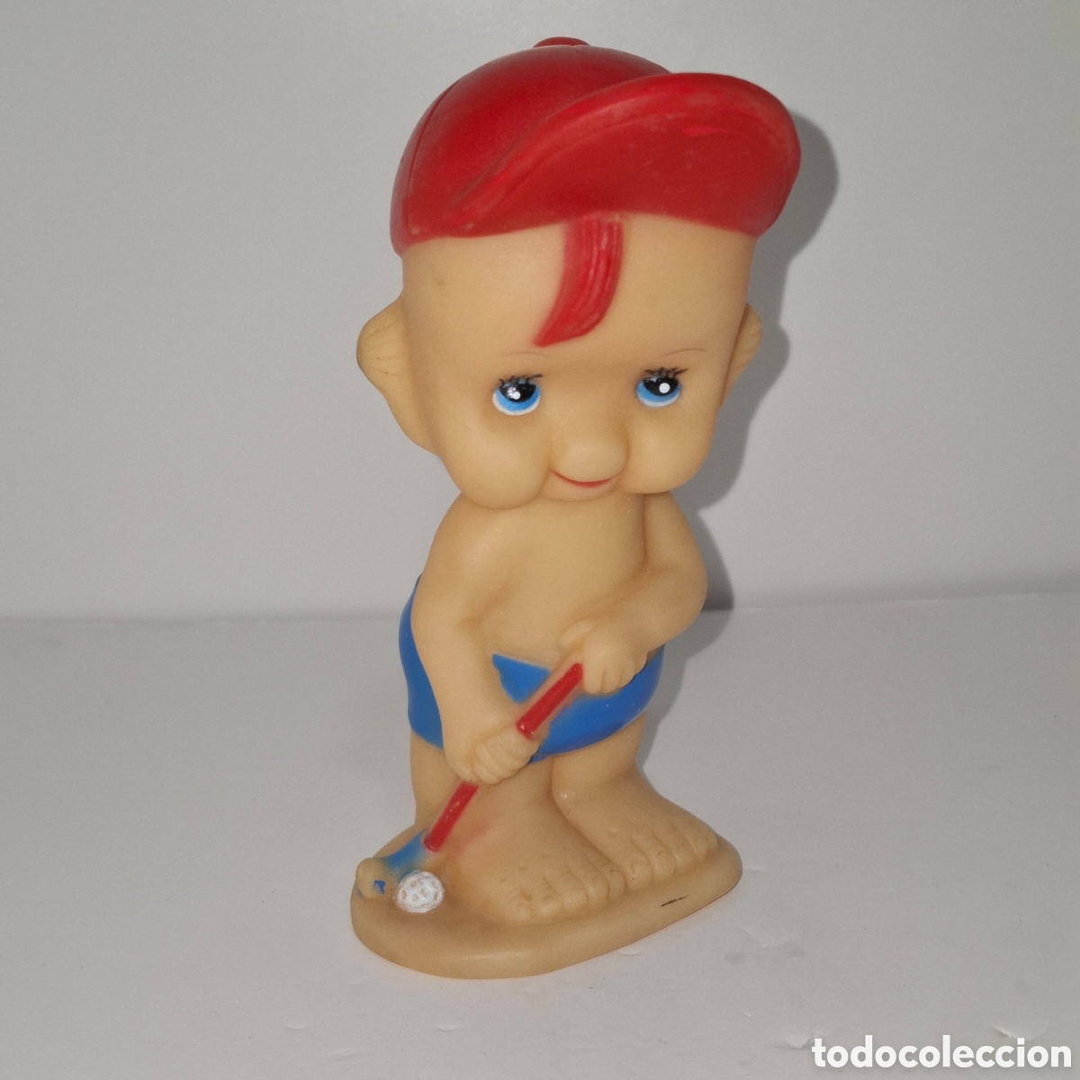 Figuras de goma y PVC: NI&Ntilde;O JUGANDO AL GOLF FIGURA DE PVC CHIFLE
