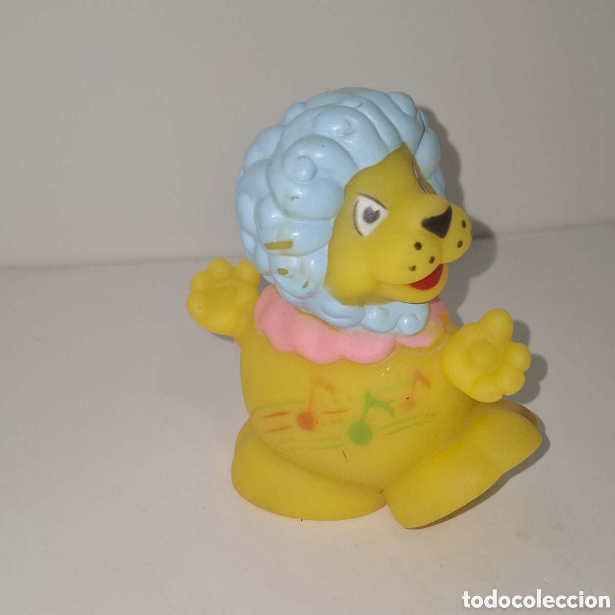 Figuras de goma y PVC: LEON FIGURA DE PVC CHIFLE