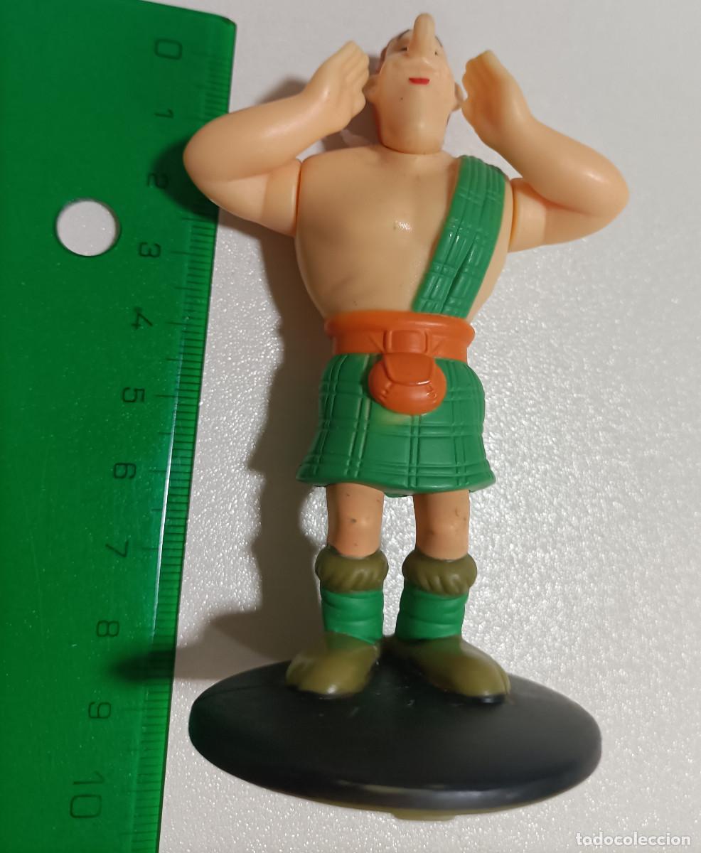 Figuras de goma y PVC: asterix figura personaje comic mu&ntilde;eco pvc goma promocional secundario Mac Loch pictos peana