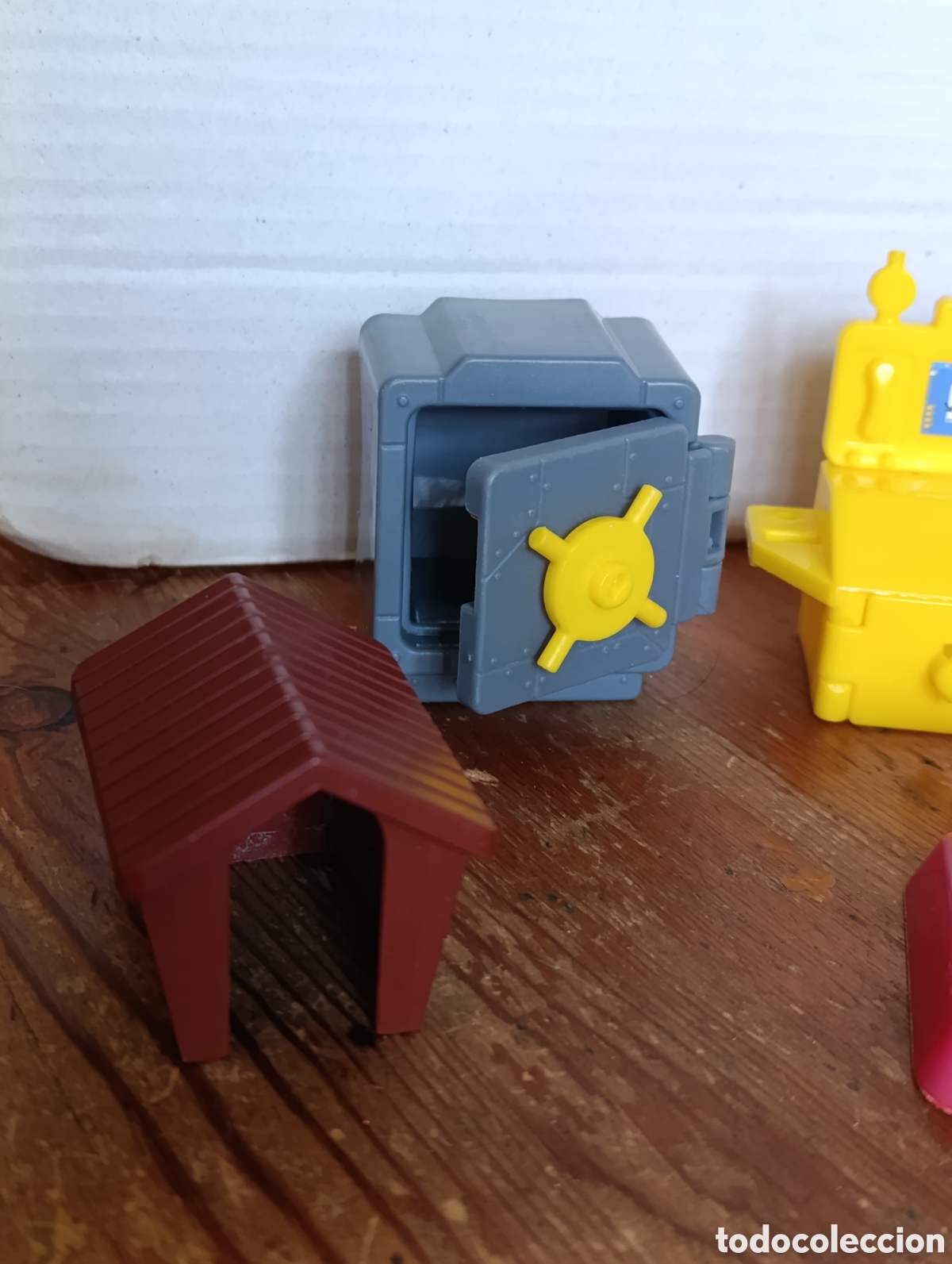 Figuras de goma y PVC: LOTE DE 7 FIGURAS / DE PVC / COMPLEMENTOS VARIADOS - Foto 4