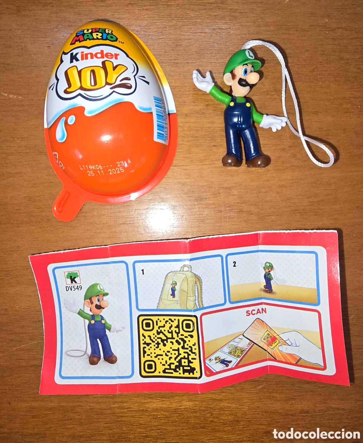 Figuras de goma Kinder: Figura kinder Joy DV549 + bpz Super Mario Bros Nintendo Luigi llavero mu&ntilde;eco colecci&oacute;n