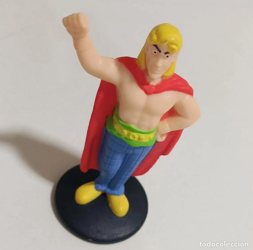 Figuras de goma y PVC: asterix figura personaje comic mu&ntilde;eco pvc goma promocional secundario tragicomix rubio capa