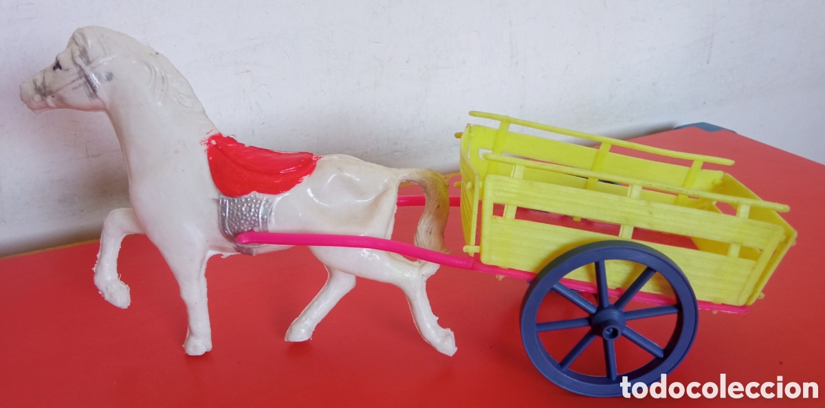 Rubber and PVC Figures: CARRO CON CABALLO.NACIONAL 70'S.NUEVO.
