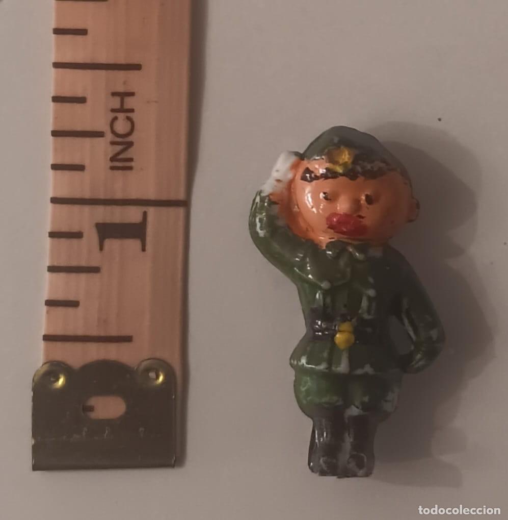 Figuras de goma y PVC: ANTIGUA FIGURA DE PLASTICO OPALINO ROSCON DE REYES SOLDADO MILITAR A&Ntilde;OS 70