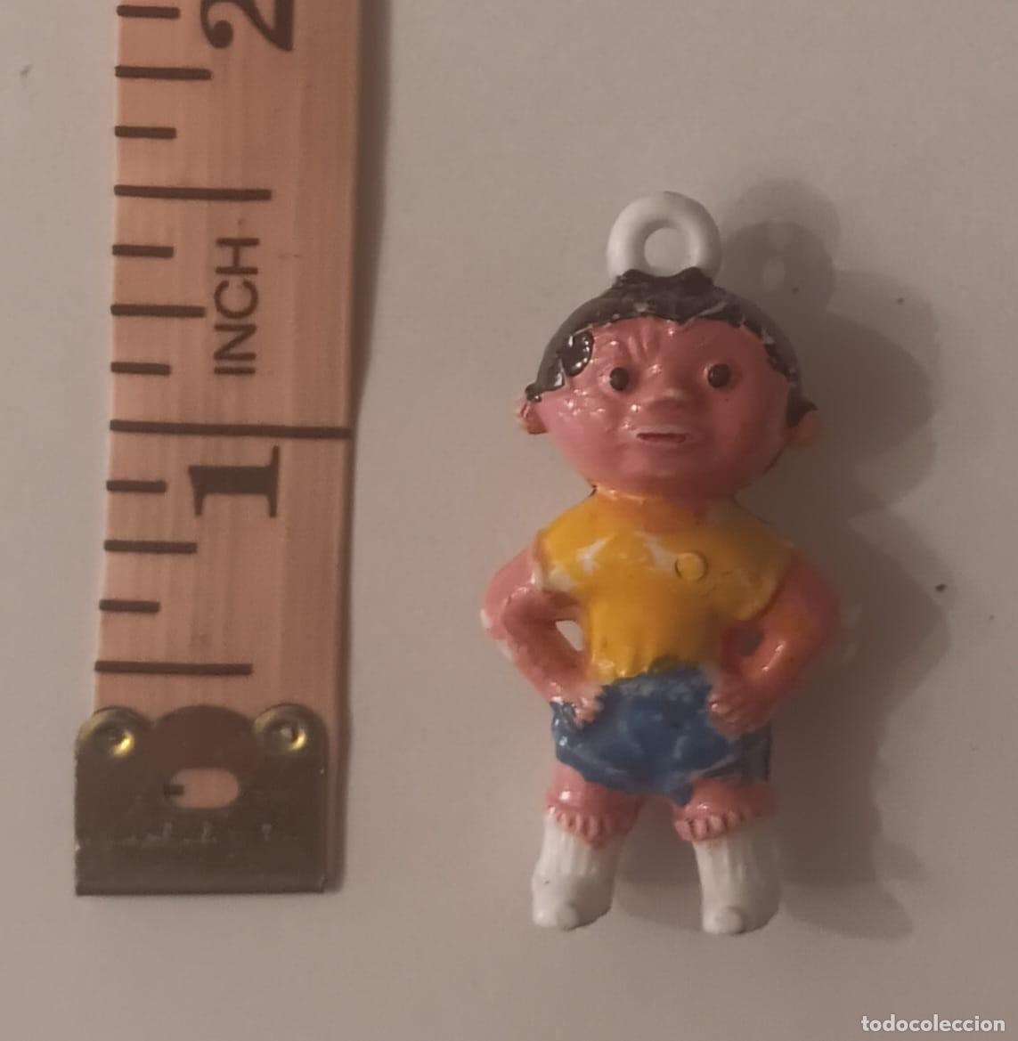 Figuras de goma y PVC: ANTIGUA FIGURA DE PLASTICO OPALINO ROSCON DE REYES FUTBOL FUTBOLISTA CADIZ A&Ntilde;OS 70