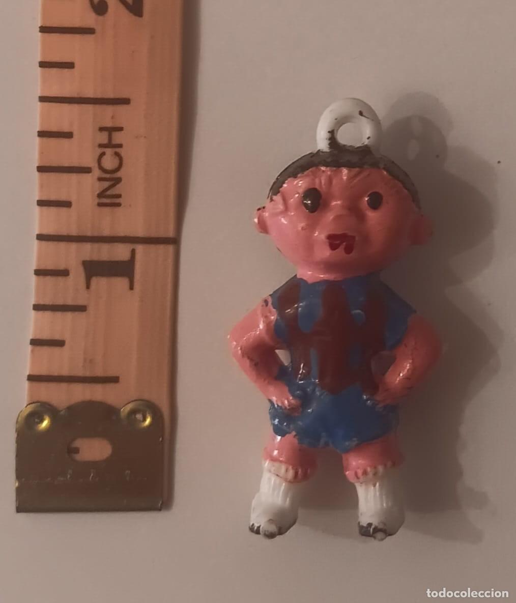 Figuras de goma y PVC: ANTIGUA FIGURA DE PLASTICO OPALINO ROSCON DE REYES FUTBOL FUTBOLISTA BARCELONA A&Ntilde;OS 70