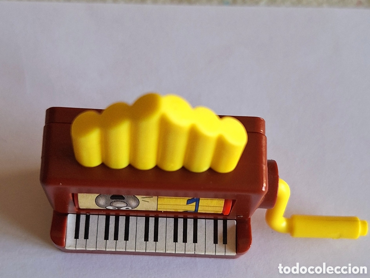 Figuras de goma Kinder: Kinder Sorpresa Notes music characters Organo