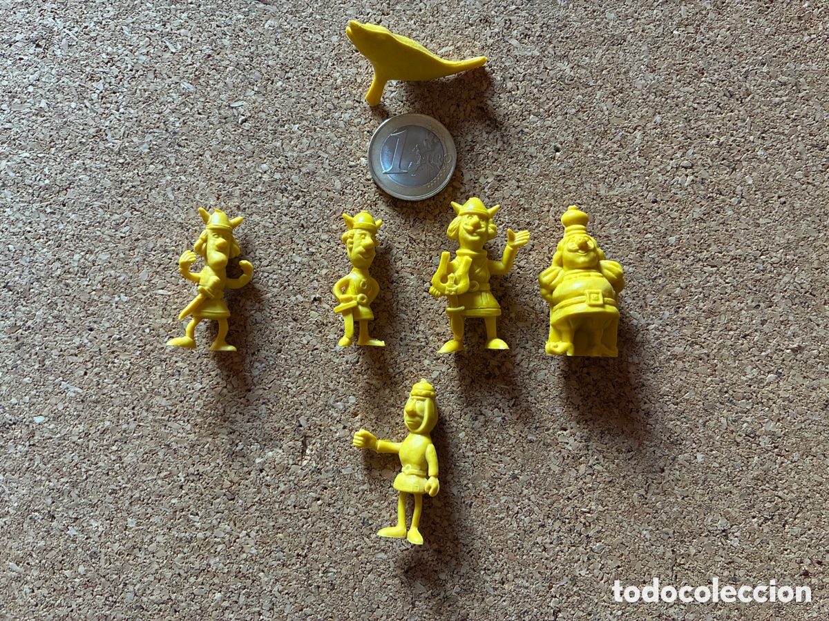 Figuras de goma y PVC: Lote figuras PVC Dunkin. Vicky el vikingo.